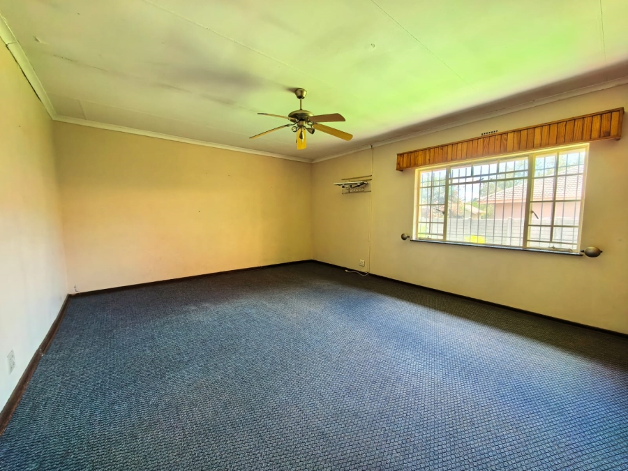 3 Bedroom Property for Sale in Roodia Free State